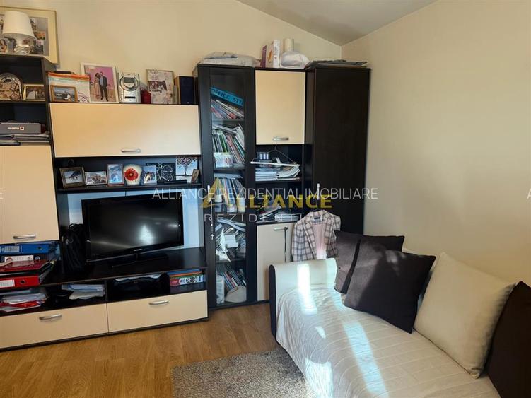 Casa tip duplex - 4 camere - 2 bai - 200mp teren - 14