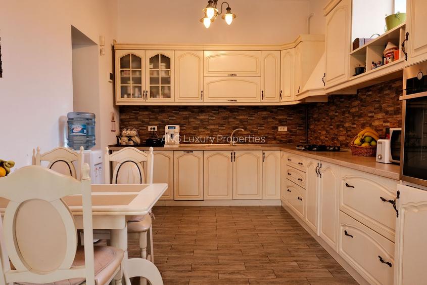 Refugiu toscan la marginea pădurii din Corbeanca, piscină și teren generos - 8