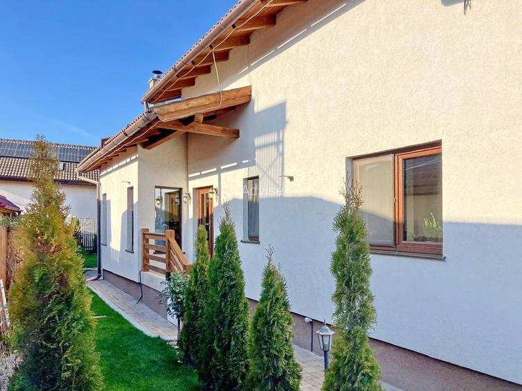 Vânzare Casă Sânpetru - 24