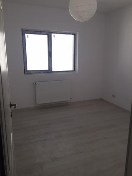 Duplex 4 camere+mansarda!Bragadiru Independentei