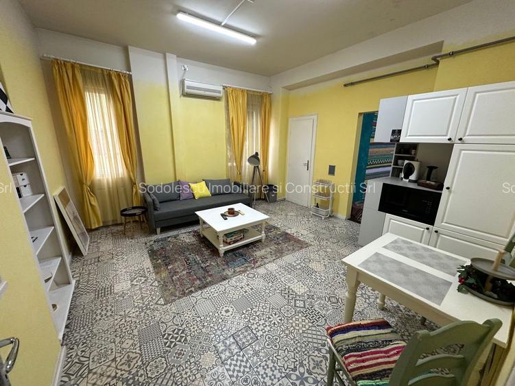 Apartament aproape de Piata Unirii - pretabil si pentru birouri - 43