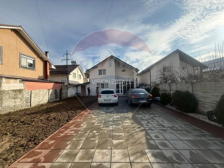 Casă / Vilă cu 5 camere de vânzare - 18