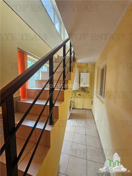 Casa la curte cu garaj dublu langa Padurea Rosu - 8