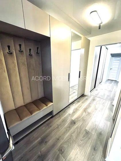 Poarta 6, apartament decomandat cu 3 camere