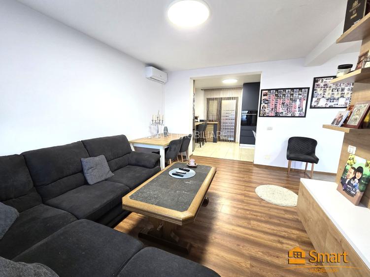 Proprietatea Breazu , teren 624mp, 2 case , beci , asfalt - 8