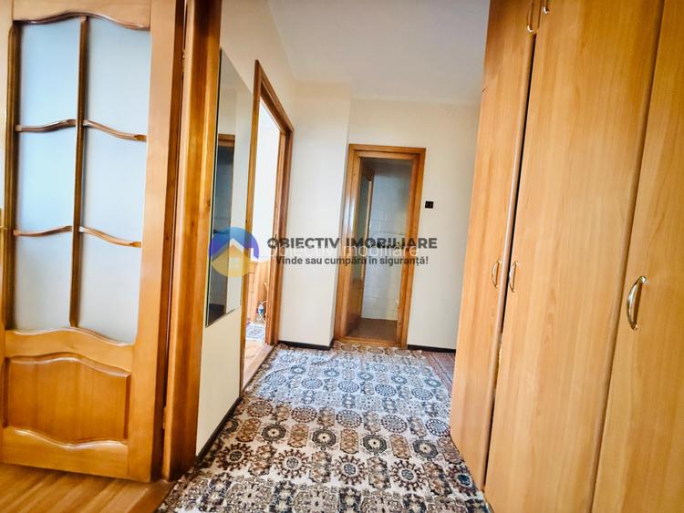 Apartament 3 camere / 2 bai/ ETAJ 2 / 80 mp / constructie 1990 - 15
