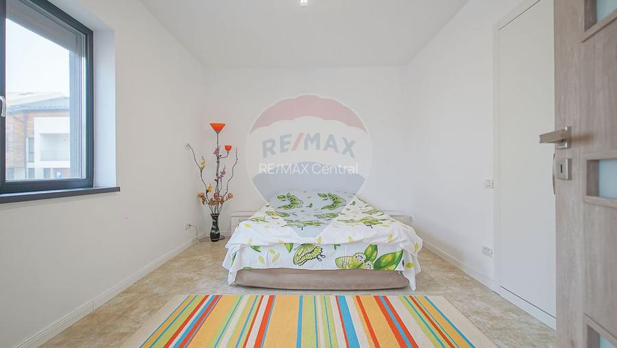 Casă premium cu 270 mp utili, 7 camere ,curte generoasă în Bartolomeu - 13