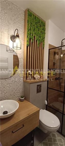 Apartament 3 camere decomandat de vanzare – mobilat si utilat – loc de parcare i - 11