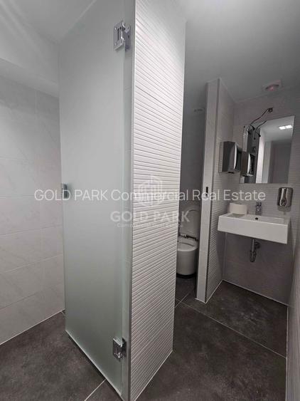 Cladire de Birouri - Zona Centrala - Terase / Locuri de Parcare - 85