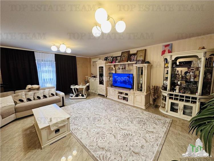 Vila superba 360 mp construiti, 524 mp curte, 6 camere, P+1+M ROSU - 10