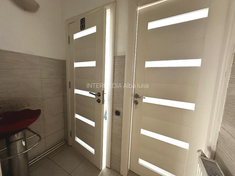 DEPOZIT 450 mp. Birouri Hala si TEREN Imprejmuit 4077 mp Asfalt - Utilitatile - 9