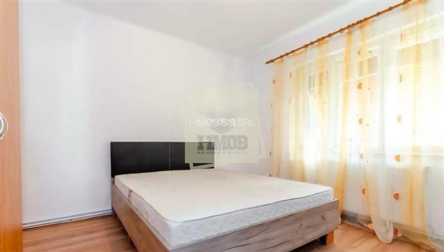 Apartament la casa 70 mp utili 3 camere pe Calea Poplacii - 8