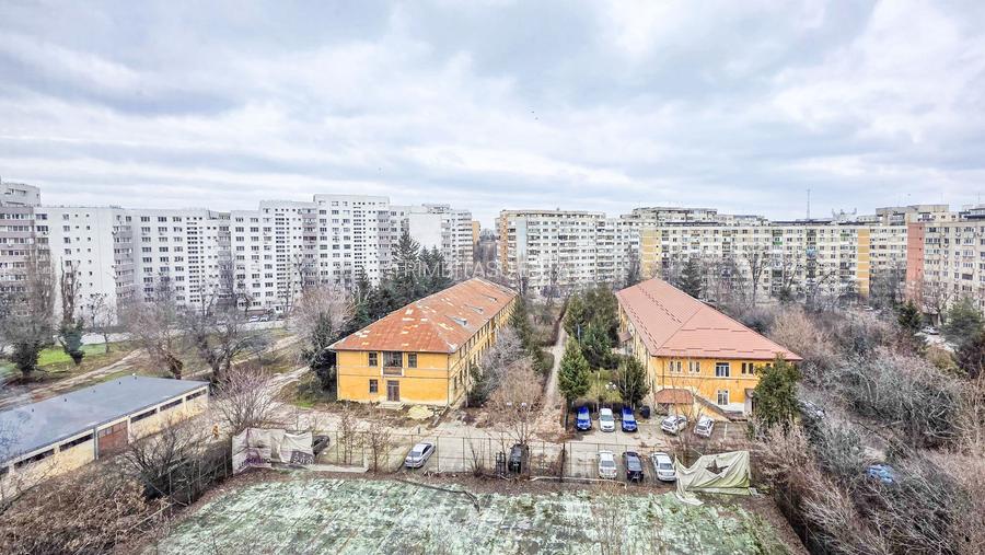 Apartament 3 camere decomandat, 2 băi, Strada Moinești 14 - 20