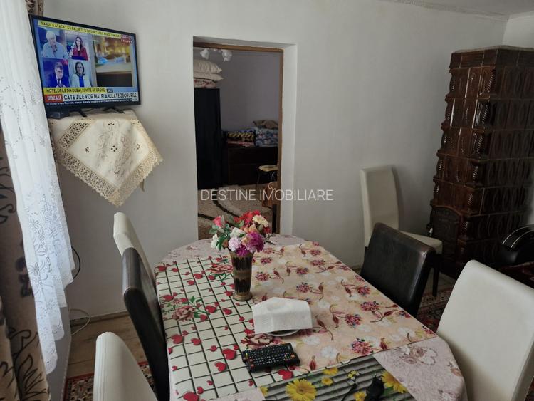 Casa frumoasa - zona linistita - 9