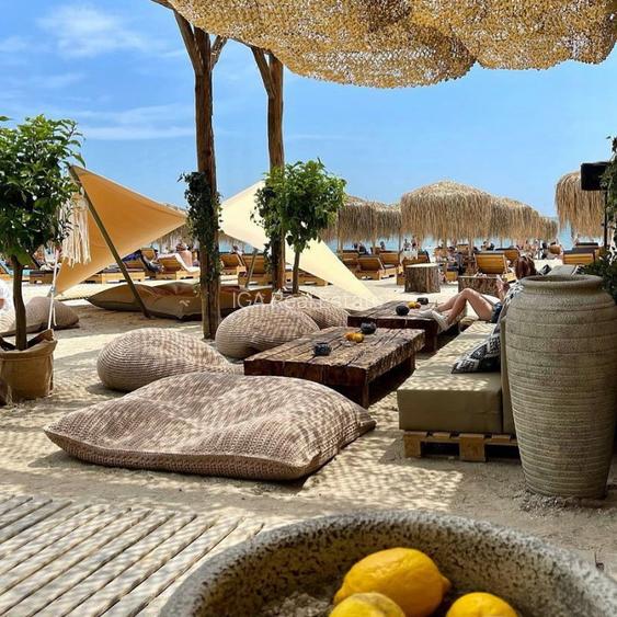 Unic | Alezzi infinity - Vedere frontala si loc de parcare - 11