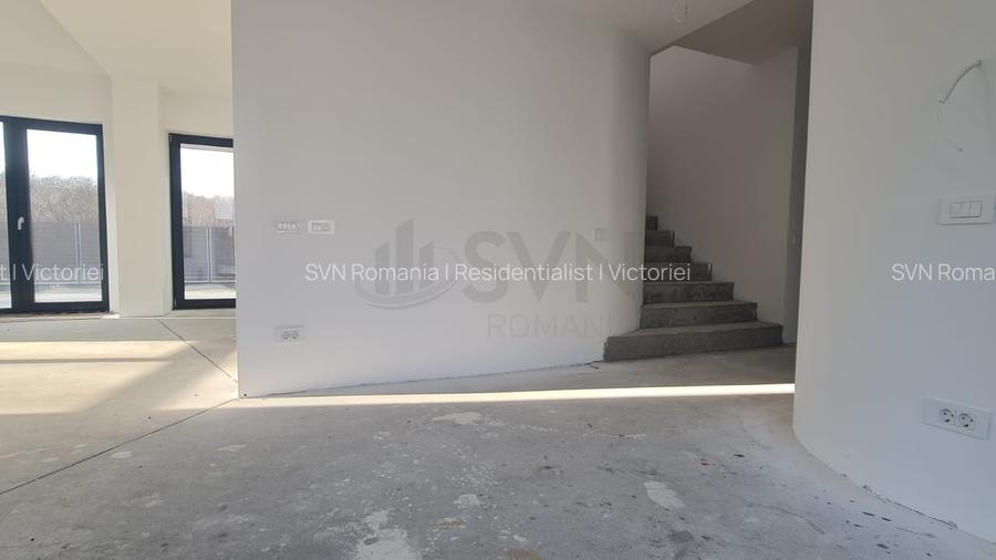 REV2004530 Vila de vanzare la padure  in Corbeanca - 12