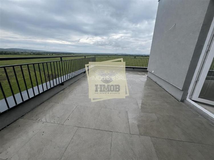 Penthouse la cheie cu 3 camere 2 bai si 40 mp terasa Calea Surii Mici - 3