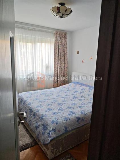 Apartament 3 camere cf 1 semidecomandat in zona Crang - 7