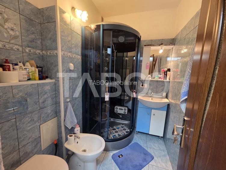 Apartament 2 camere  semidecomandat zona Vasile Alecsandri etaj 3 - 5