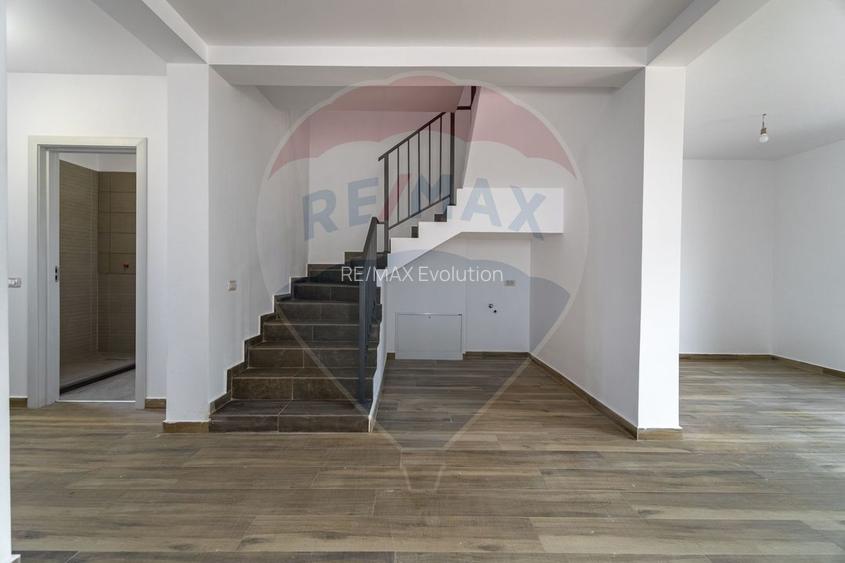 DUPLEX 8 camere de vanzare| Constructie noua| Izvor, BV | Comision 0% - 21