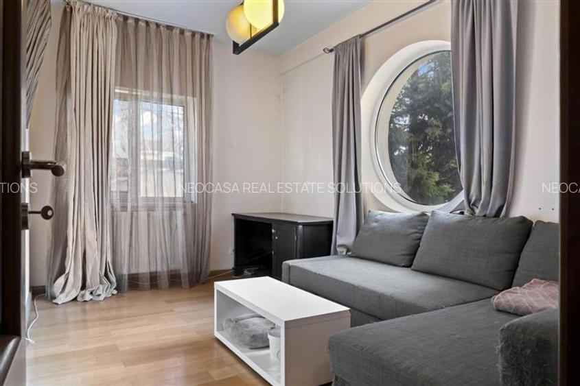 Vila de lux in apropiere de Cambridge School | Curte superba - 45