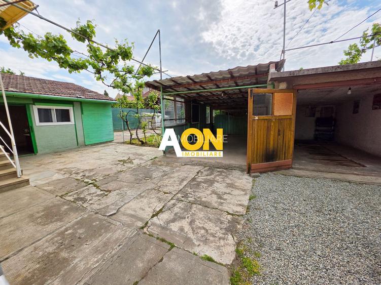 Casa 4 camere, 2 garaje, 652 mp teren, zona exclusivista, Cetate - 2