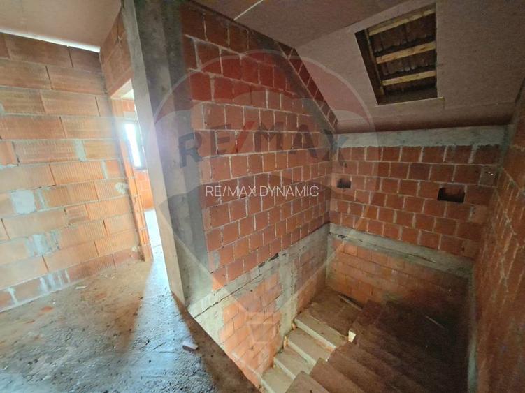 Casă în Vladimirescu, 5 camere,  garaj, 1000 mp teren. Comision 0%. - 10