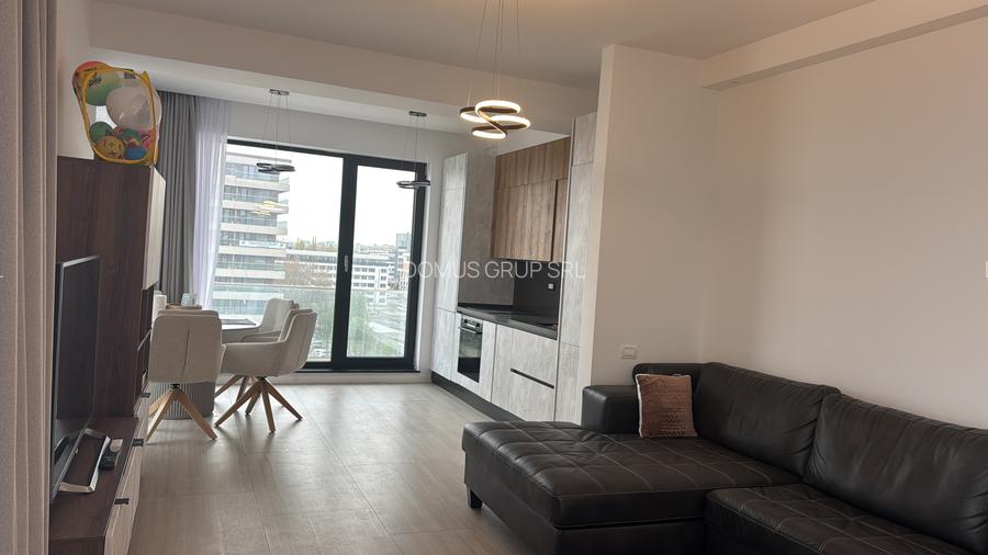 Vând apartament cu trei camere vedere superbă la mare - 6