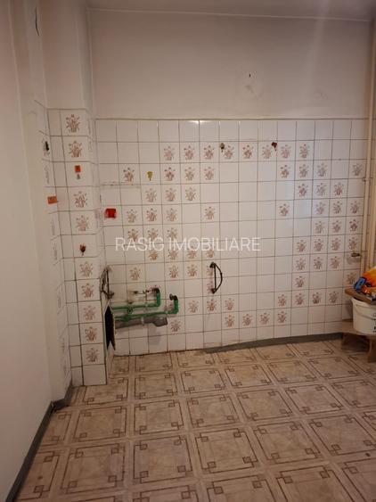 Vanzare apartament 3 Camere Ion Mihalache - 10