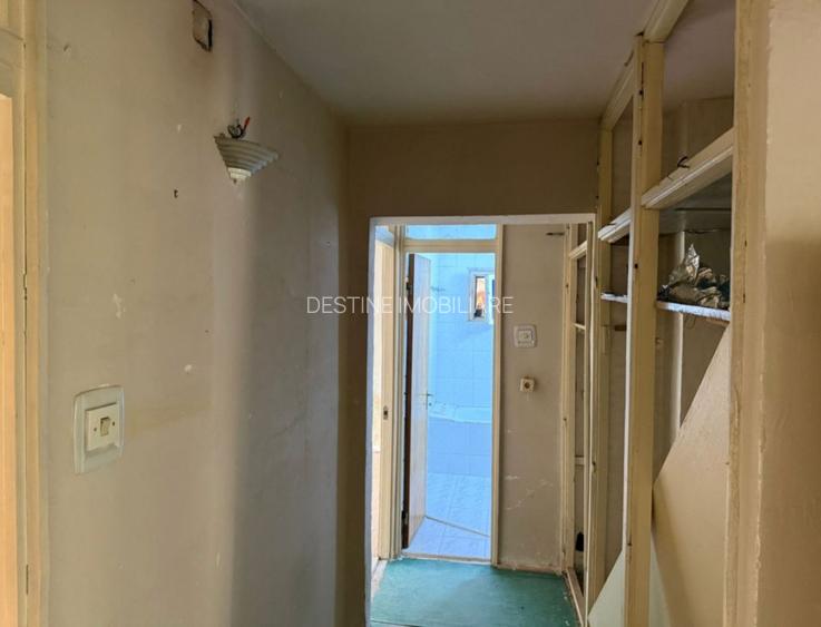 Rahova-Salaj | 4 camere | 84mp | 1/4 | dec | renovat complet | 150.000 euro - 3