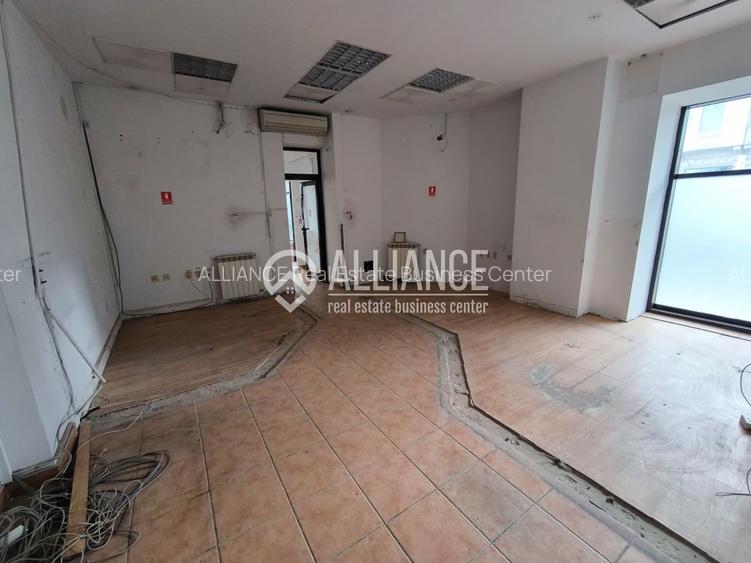 CENTRU Bdul Tomis spatiu comercial cu vitrina stradala! - 3