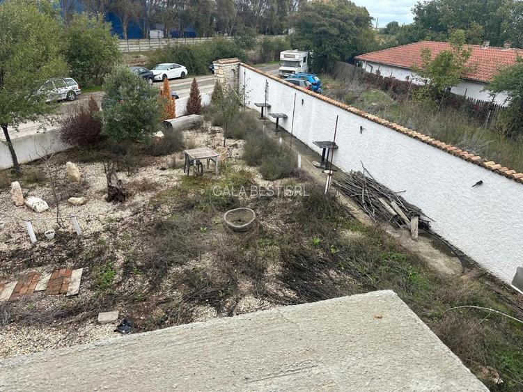 2 Mai - la 4 minute de plaja - pensiune 8 camere, finalizata 60% - 16