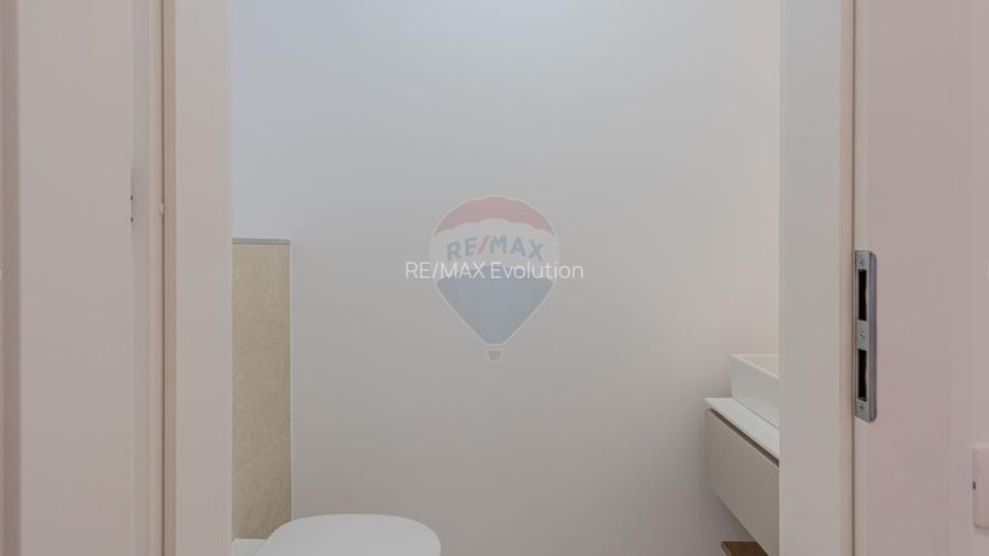 Clinica medicala-9 cabinete- URBAN PLAZA - bloc 15 parter! - 45