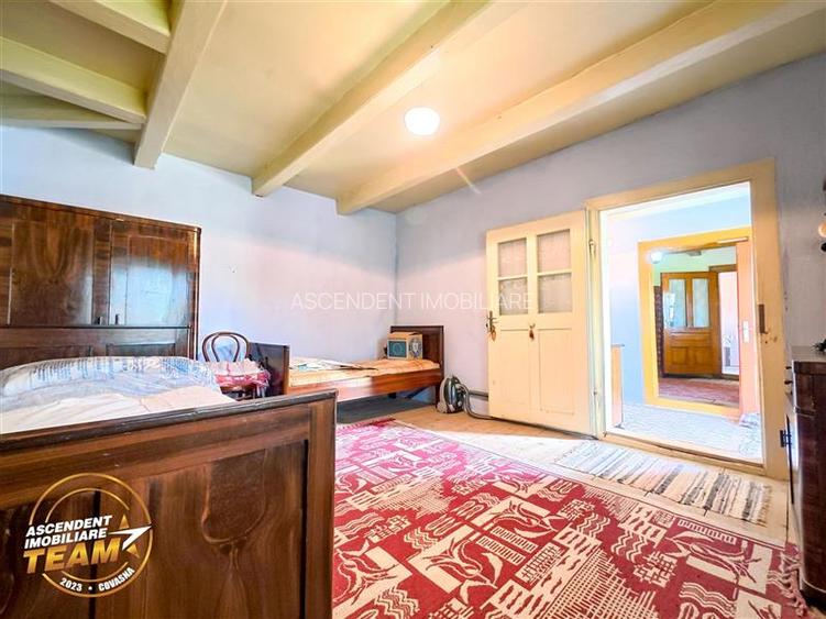 Casa traditionala din lemn, cu sura din piatra, Arcus, Covasna. - 9