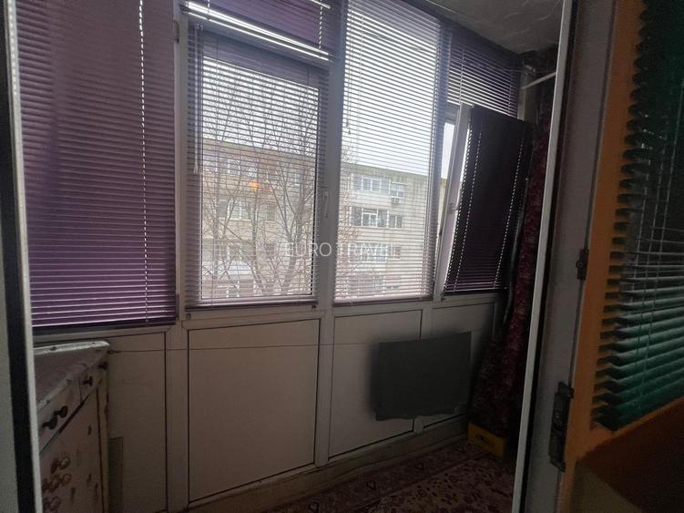 apartament 3 camere , semidecomandat ,52 mp inclusiv balcon, Casa de cultura - 6