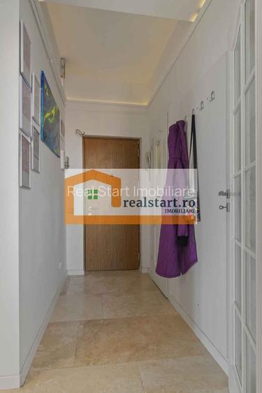 Pta Romana, Vedere spectaculoasa, Renovat total, inclusiv instalatii - 10