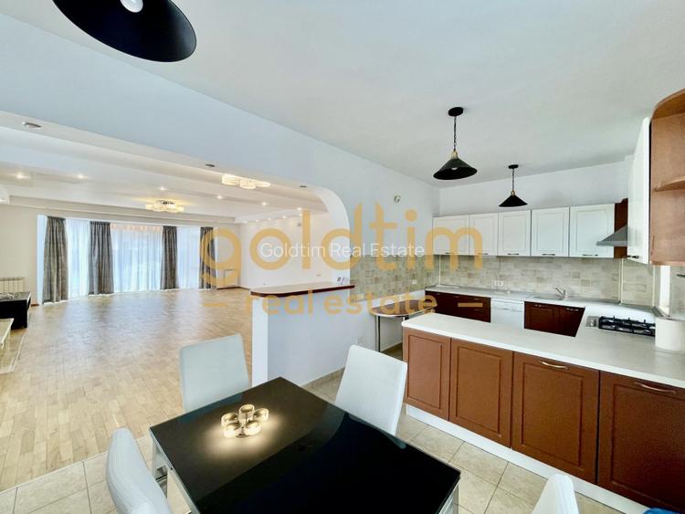 VILA INDIVIDUALA/PISCINA/ GARAJ - 30