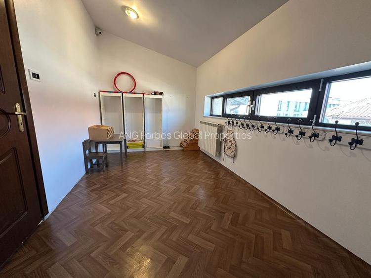 Vilă individuală 17 camere, 850 mp teren | Grădiniță / clinică | Iancu Nicolae - 33