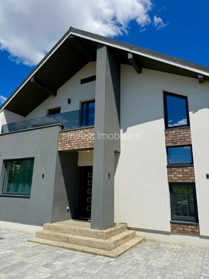 Vila de vanzare cu design deosebit in cartierul Bucium - 32