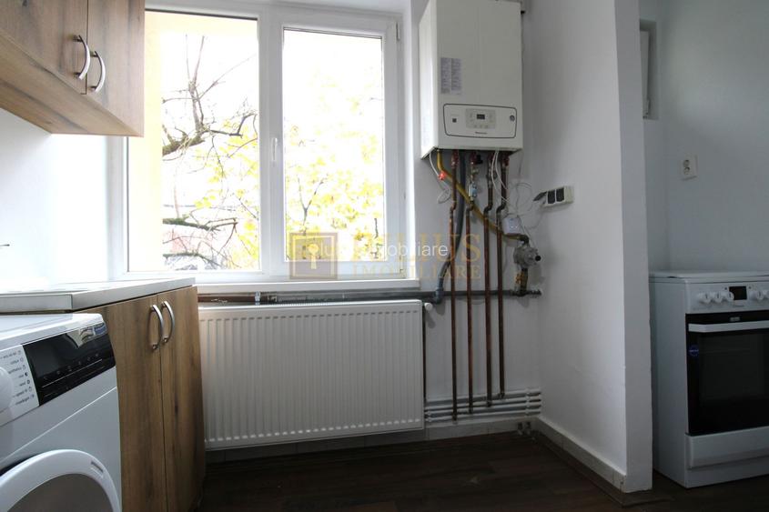 Piata 700; centrala proprie, la prima inchiriere dupa renovare. - 15