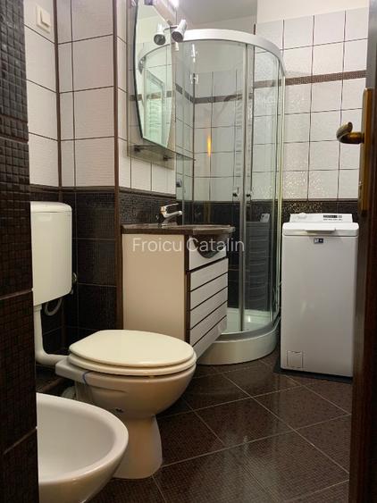 De vanzare apament 4 camere - 3