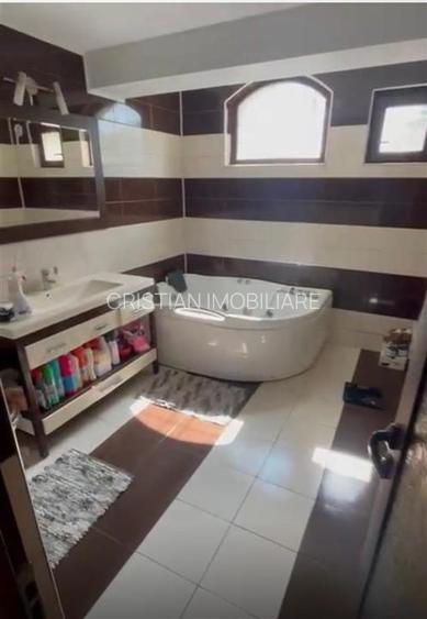 Duplex 4 camere, 200 mp, Mobilat si Utilat, Calea Galati - 17