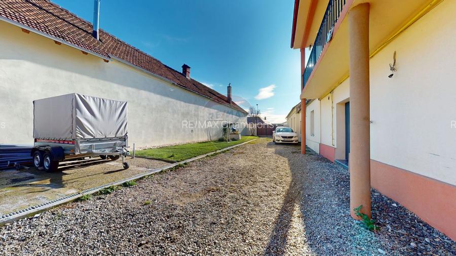 Doua case, 8 camere- oportunitate business - Bod, 2164 mp teren - 17