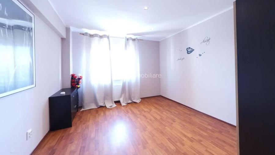 Apartament 4 camere | Zona Exercițiu, Strada Banat - 10