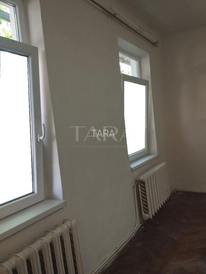 Apartament cu 1 Cameră și Curte – Gruia, Zonă de Case - 2