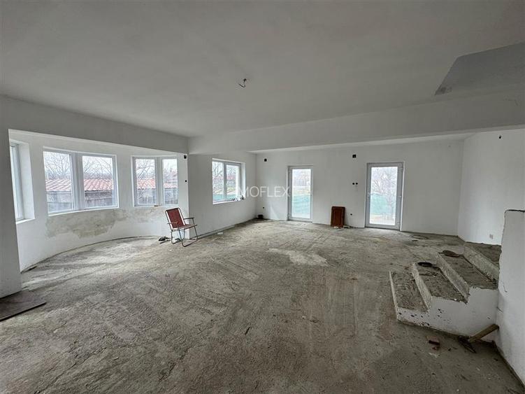 Casa spatioasa cu etaj si curte în Ghimbav - 8