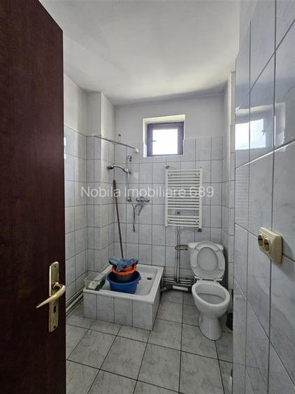 SPATIU DE INCHIRIAT IN ONESTI LANGA GARA, ZONA DE JOS - 7