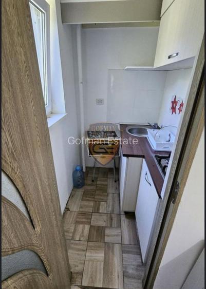 2 camere, Tomis Nord, Scoala 29, 27mp, semidec, et 1/4, radet, incadrat, cf 3 - 4