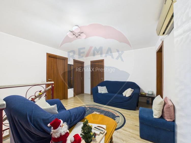 Casă / Vilă cu 5 camere de vânzare în zona Central - 8