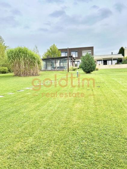 VILA SUPERBA/MOBILATA/UTILATA/PISCINA/CURTE 3000 MP/IESIRE LA LAC - 44